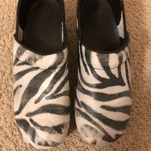 Santa Zebra Danish Clogs